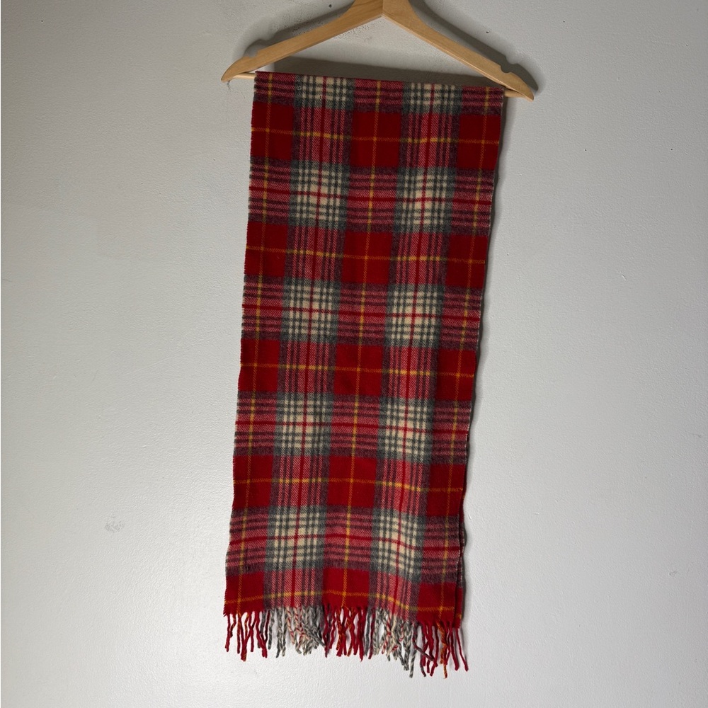 Gap Made In Italy Red Plaid Wool‎ Rectangular Fringe Scarf Unisex - Picture 2 of 4